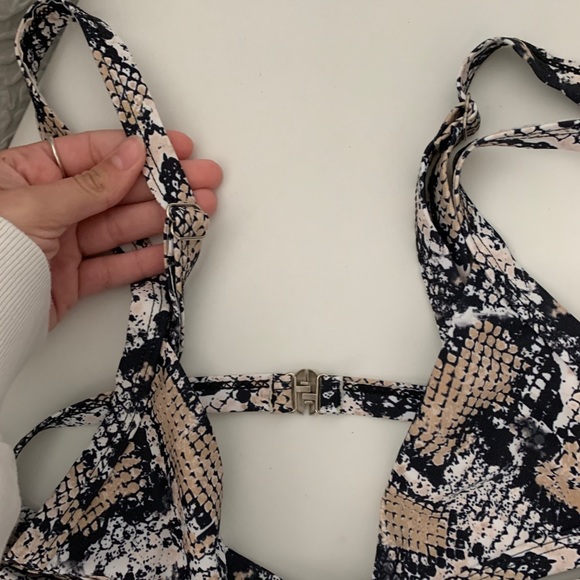 Snake Print bikini - Picture 2 of 3